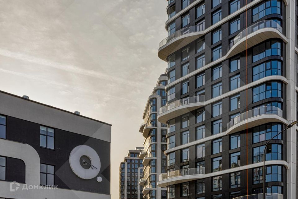 Продаётся 4-комнатная квартира, 132.2 м²