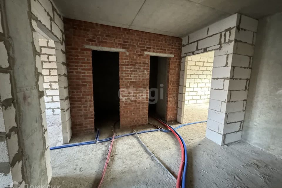 Продаётся 2-комнатная квартира, 63.4 м²