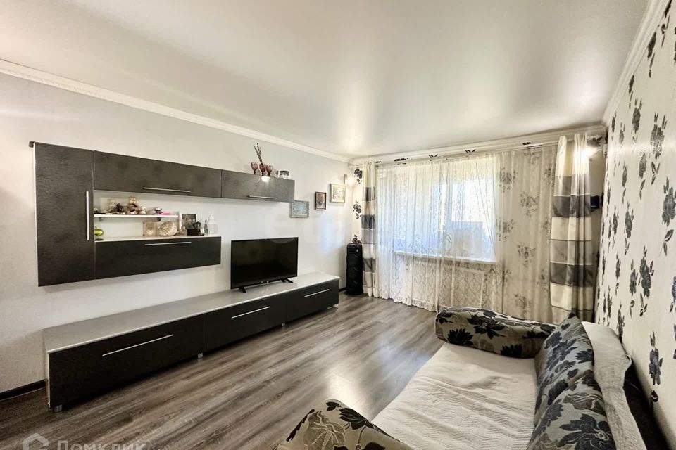 Продаётся 3-комнатная квартира, 61.4 м²