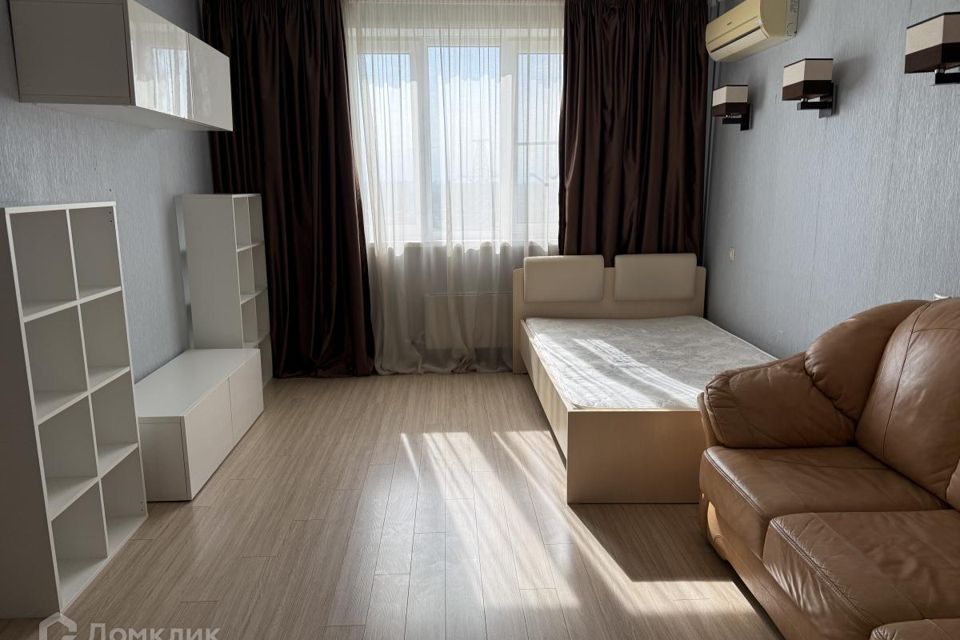 Продаётся 1-комнатная квартира, 38.1 м²