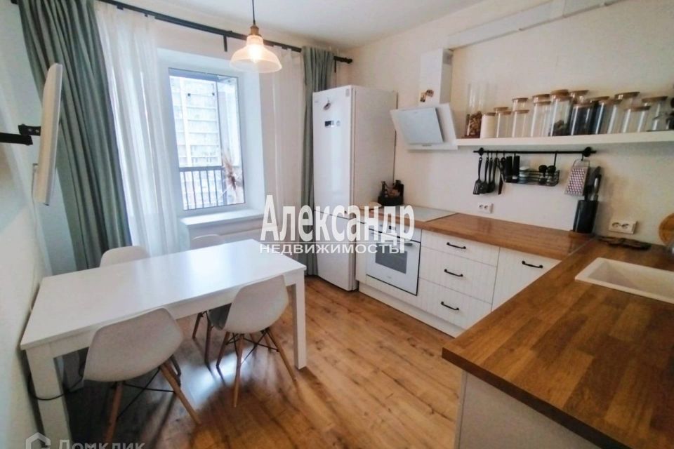 Продаётся 1-комнатная квартира, 35.2 м²