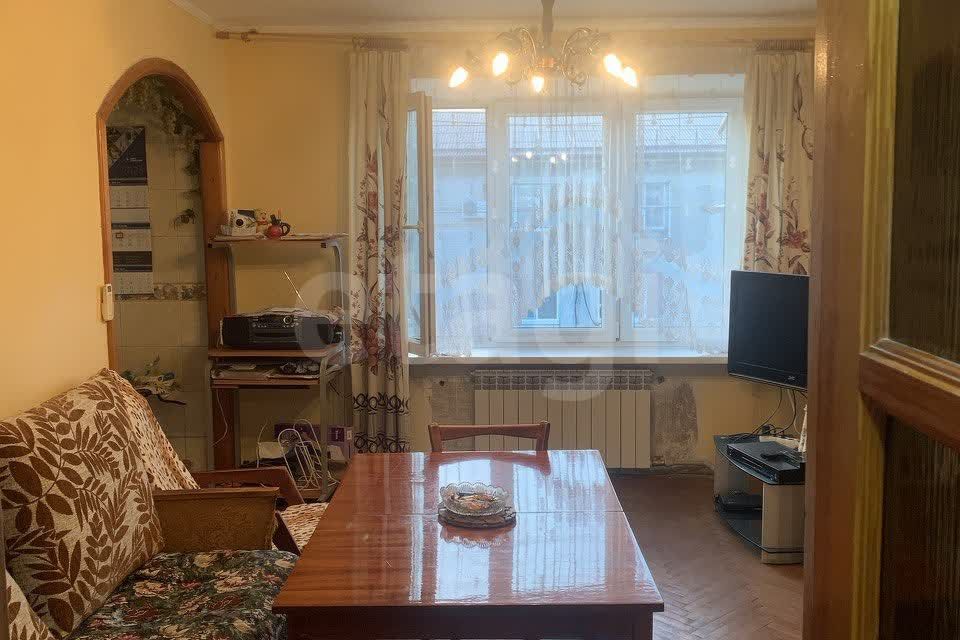 Продаётся 3-комнатная квартира, 60.9 м²