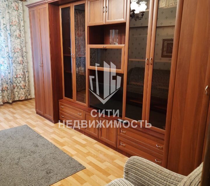 Сдаётся 2-комнатная квартира, 56 м²