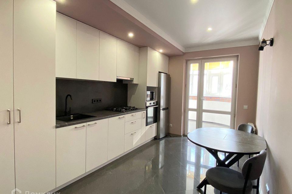 Сдаётся 1-комнатная квартира, 52 м²