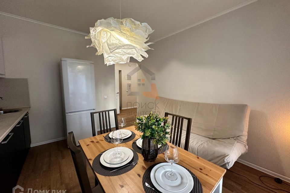 Сдаётся 1-комнатная квартира, 42 м²