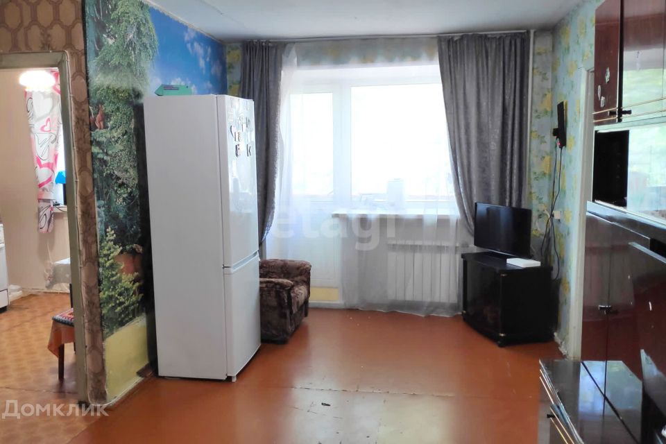 Продаётся 3-комнатная квартира, 54.9 м²