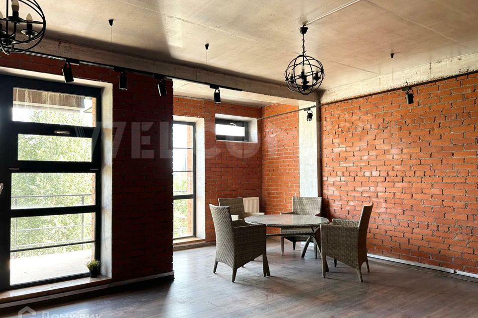 Продаётся 3-комнатная квартира, 90 м²