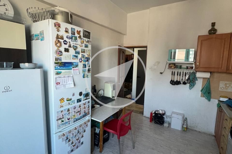 Продаётся 3-комнатная квартира, 71.6 м²