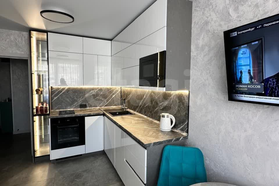 Сдаётся 3-комнатная квартира, 56.6 м²
