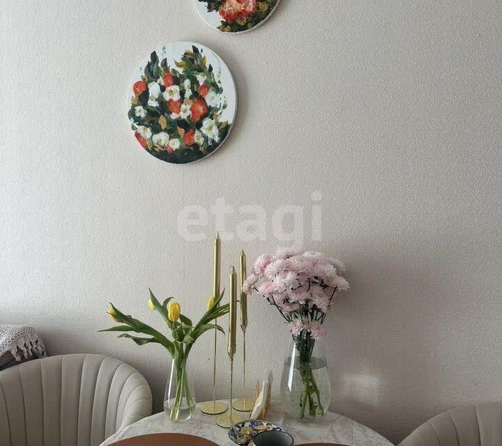 Продаётся 1-комнатная квартира, 37.7 м²