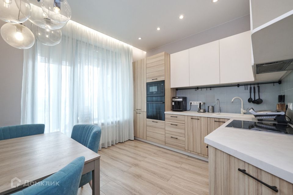 Сдаётся 2-комнатная квартира, 62.3 м²