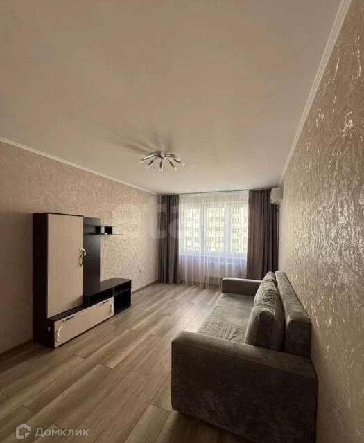 Сдаётся 2-комнатная квартира, 55 м²