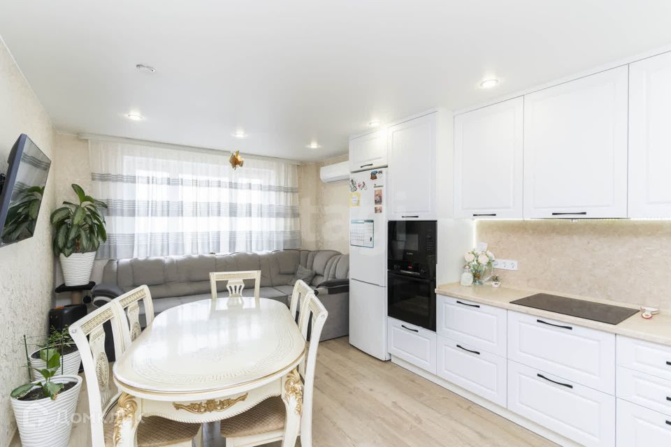 Продаётся 3-комнатная квартира, 92.4 м²