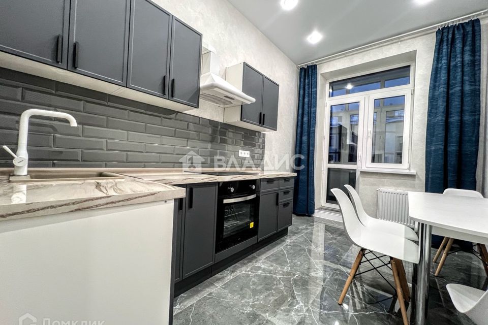 Продаётся 1-комнатная квартира, 37.2 м²