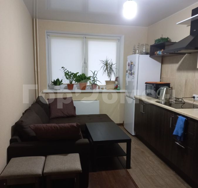 Продаётся 1-комнатная квартира, 35.6 м²