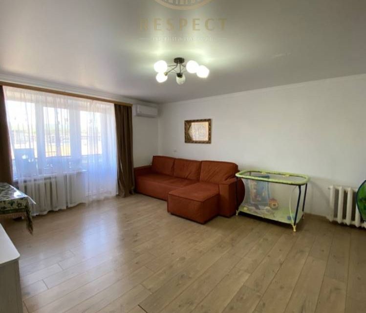 Продаётся 2-комнатная квартира, 72.2 м²