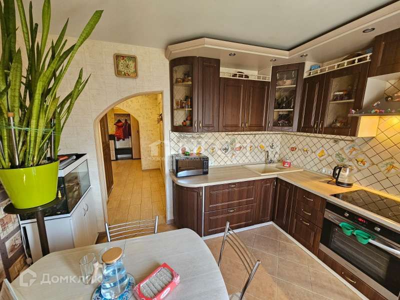 Продаётся 2-комнатная квартира, 61.5 м²