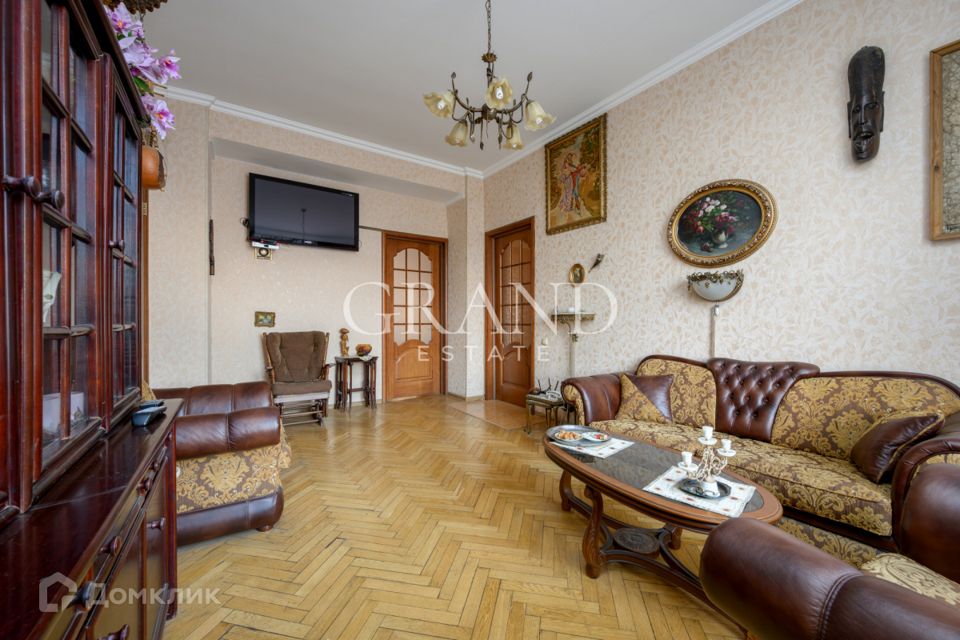 Продаётся 5-комнатная квартира, 116 м²