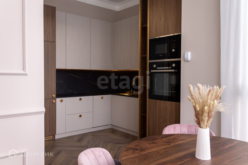 Продаётся 2-комнатная квартира, 63 м²