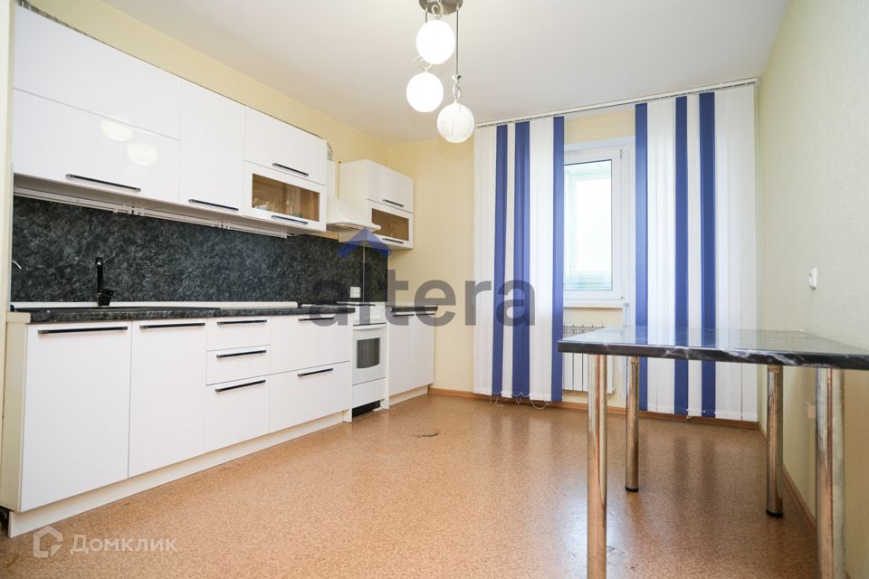 Продаётся 3-комнатная квартира, 82 м²