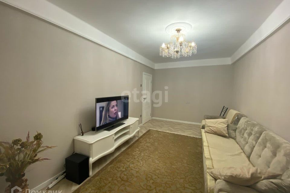 Продаётся 2-комнатная квартира, 72 м²
