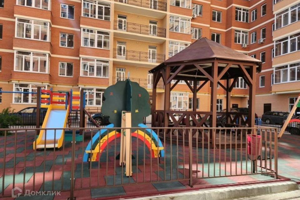 Продаётся 1-комнатная квартира, 43.9 м²