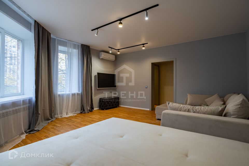 Продаётся 1-комнатная квартира, 49.9 м²