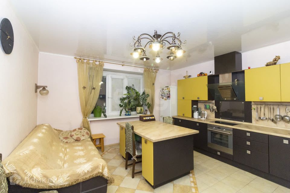 Продаётся 2-комнатная квартира, 85.2 м²