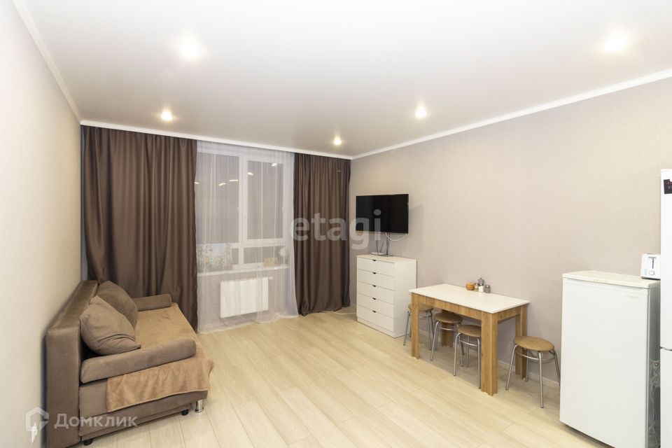 Продаётся 1-комнатная квартира, 43.6 м²