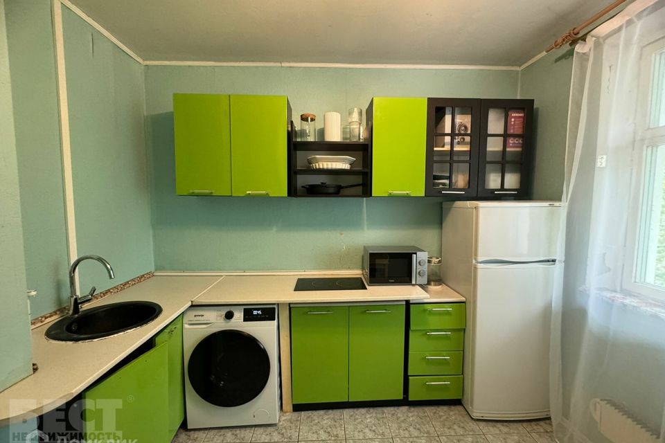 Продаётся 1-комнатная квартира, 38 м²