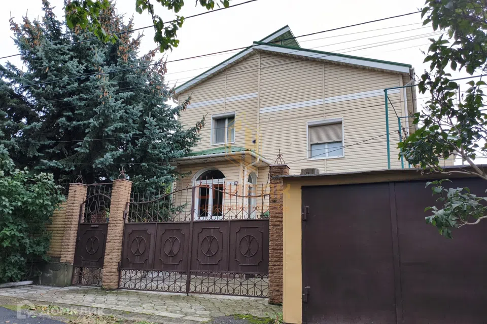 Продаётся 2-этажный дом, 160.4 м²