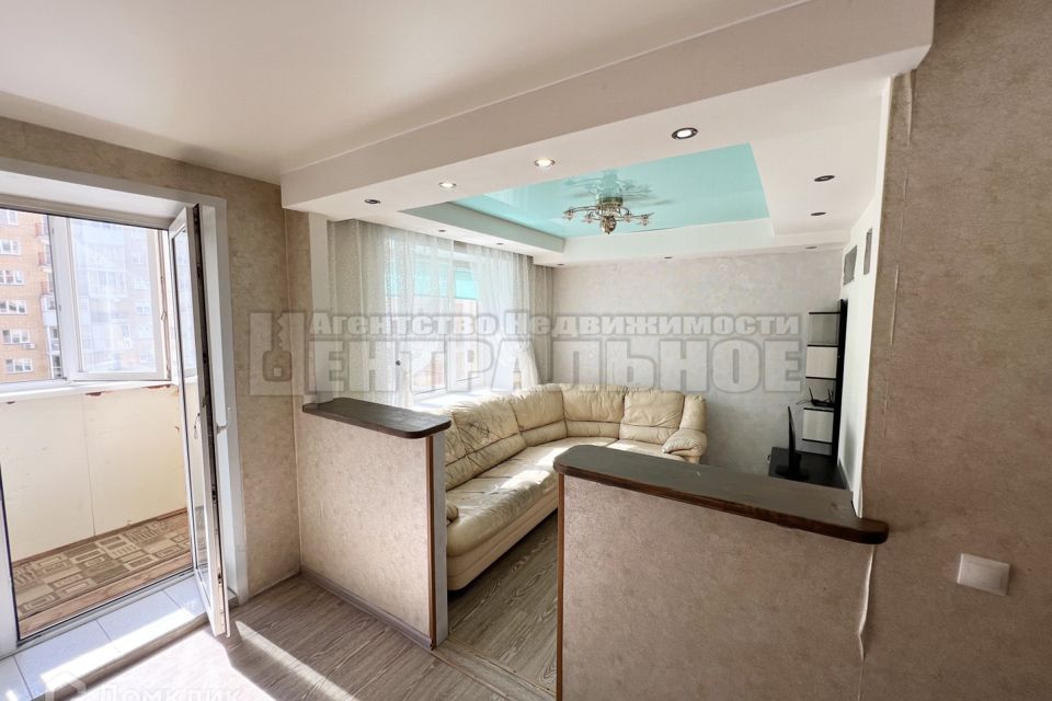 Продаётся 1-комнатная квартира, 42 м²