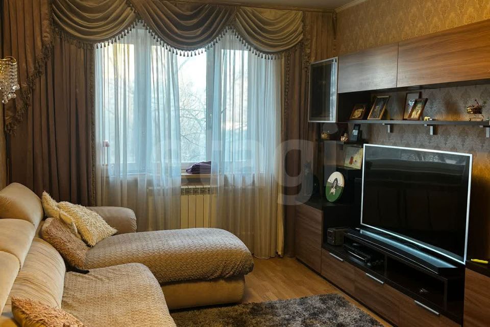 Продаётся 4-комнатная квартира, 91.8 м²