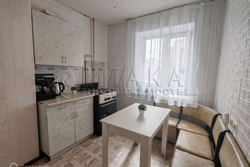 Продаётся 1-комнатная квартира, 35.6 м²
