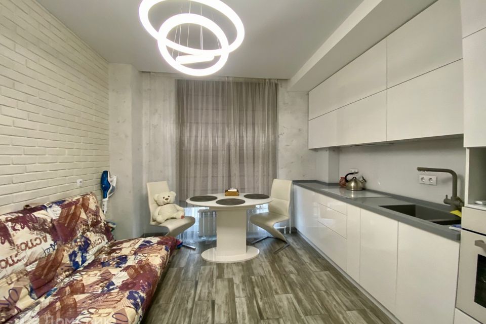 Продаётся 2-комнатная квартира, 51.7 м²