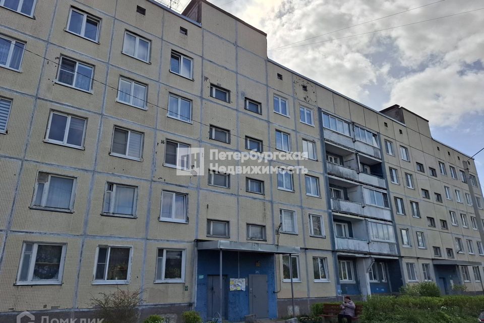 Продаётся 4-комнатная квартира, 74.4 м²