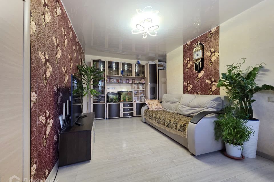 Продаётся 3-комнатная квартира, 54.8 м²