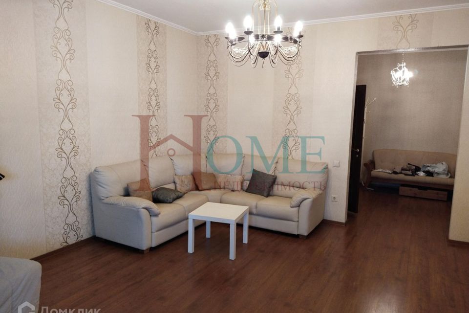 Сдаётся 3-комнатная квартира, 105 м²