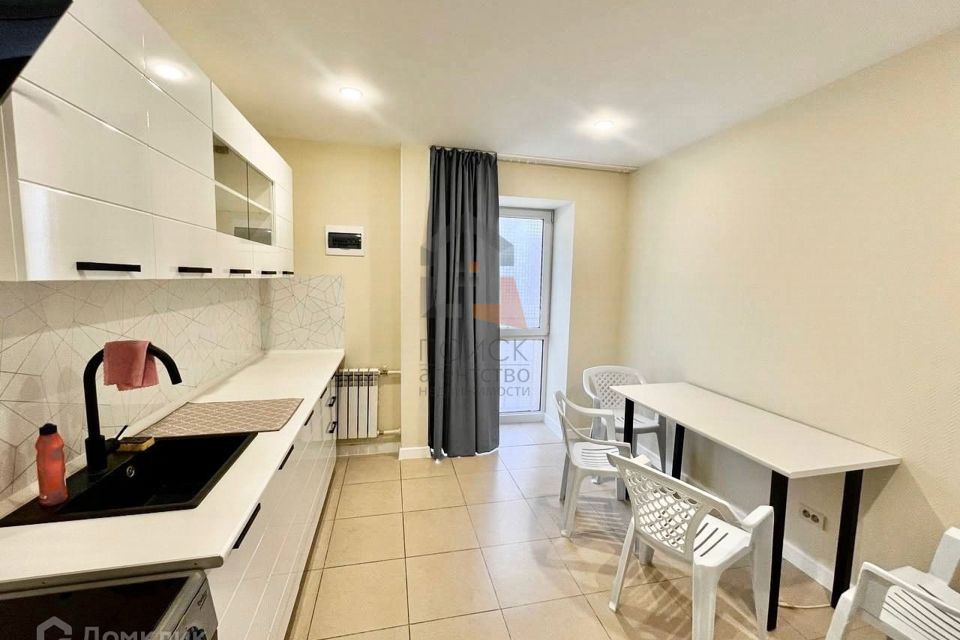 Сдаётся 2-комнатная квартира, 70 м²