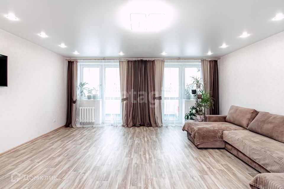 Продаётся 3-комнатная квартира, 116.5 м²