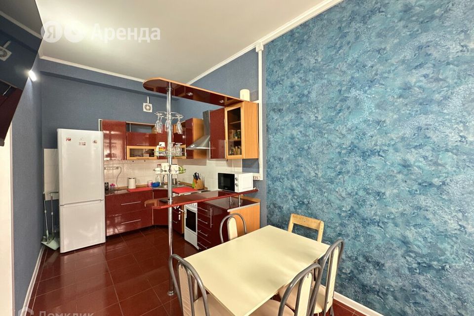 Сдаётся 1-комнатная квартира, 88 м²