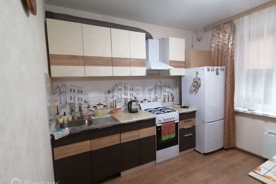 Продаётся 1-комнатная квартира, 40.2 м²
