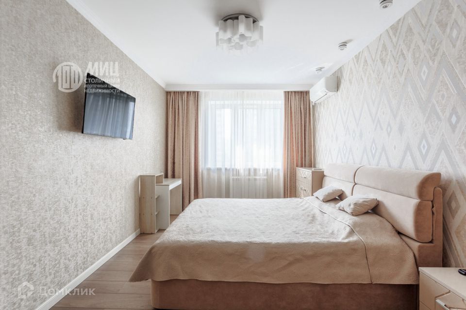 Продаётся 4-комнатная квартира, 102.8 м²