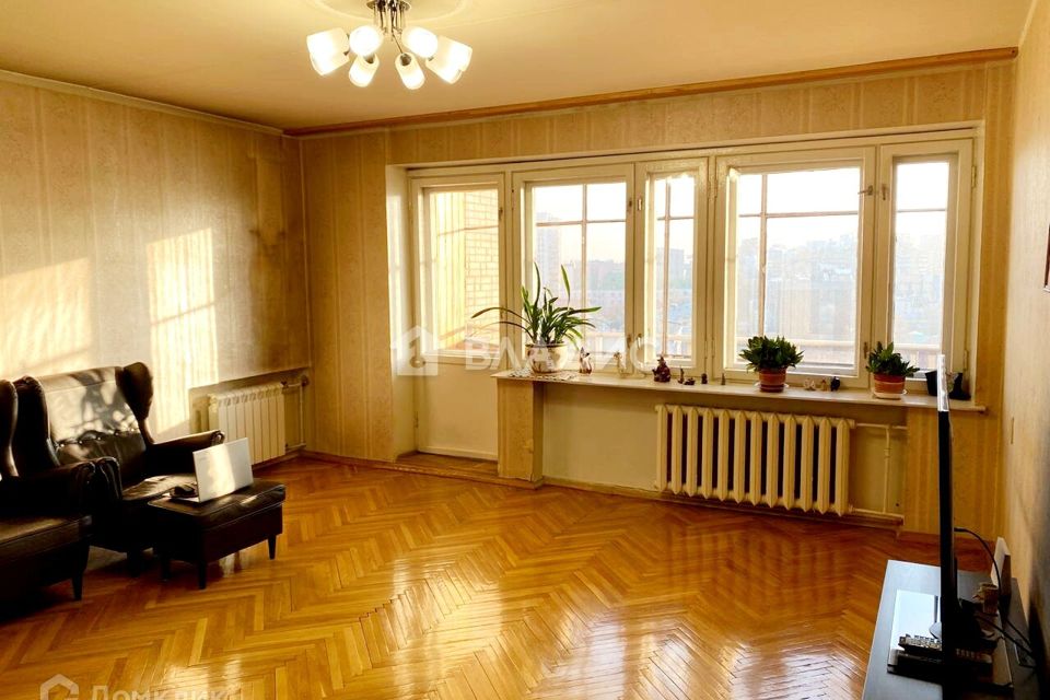 Продаётся 4-комнатная квартира, 114.8 м²