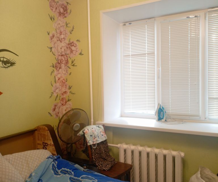 Продаётся комната в 8-комн. квартире, 17.2 м²