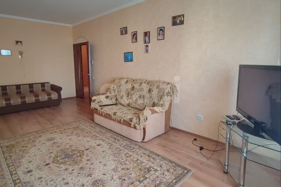 Продаётся 3-комнатная квартира, 102.2 м²