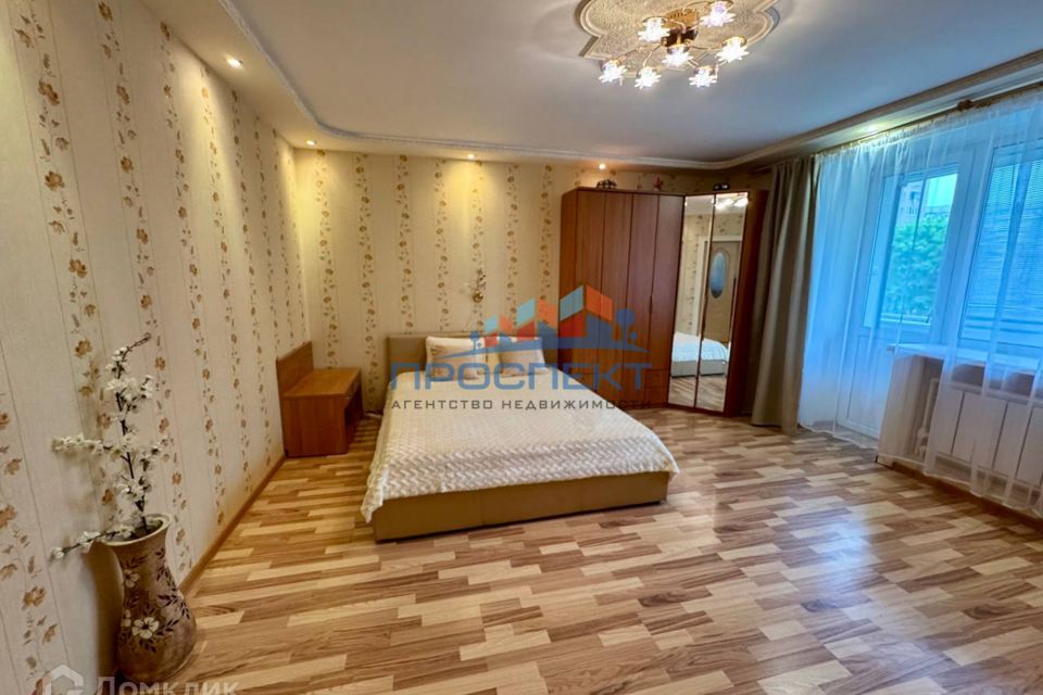 Сдаётся 1-комнатная квартира, 60 м²