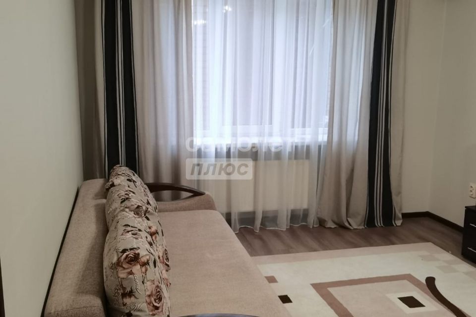 Сдаётся 1-комнатная квартира, 40 м²