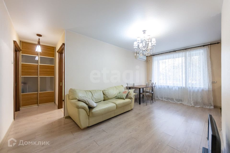 Сдаётся 3-комнатная квартира, 55.3 м²