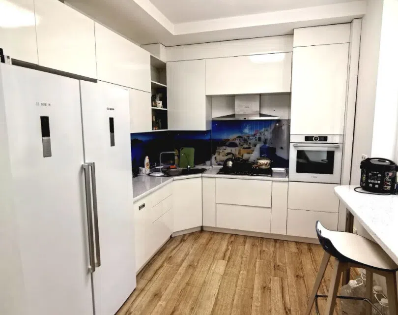 Продаётся 3-комнатная квартира, 136.5 м²